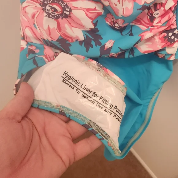 Women's Plus size floral bathing suit - Picture 5 of 5